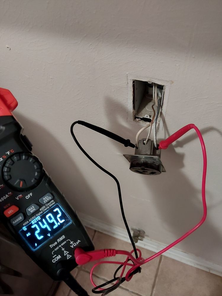 Testing 249 volts at dryer outlet circuit